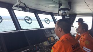 Tim Sar Gabung Masih Mencari 3 Abk Kapal KLM Asia Mulia di Perairan Bantaeng 7