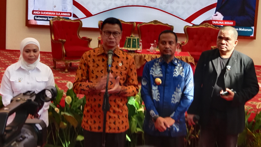 Geburnur Sulsel Minta Pemkot Palopo Dan Pemkab Bone Siapkan Lahan Pembangunan Perwakilan Bpom 1000703414