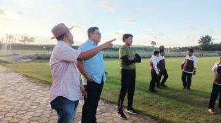 Dpr Danang Wicaksana Kunjungi Akademi Sepakbola Safin Jateng Img 20251013 Wa0022