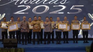 Irjen Pol Rusdi Hartono Torehkan Rekor, Tiga Kali Raih Kompolnas Award Nasional Img 20251017 Wa0001