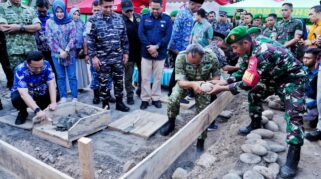 Pangdam Hasanuddin Letakkan Batu Pertama Pembangunan Koperasi Desa Merah Putih Di Gowa Img 20251017 Wa0004
