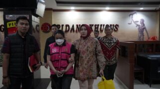Kejati Sulsel Tetapkan Tersangka Baru Kasus Kredit Fiktif Rp Rp3,8 M Img 20251024 Wa0006