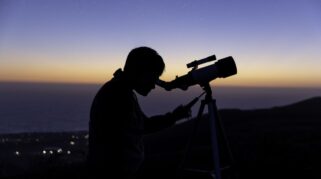 Ilustrasi Pengamatan Hilal