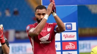 Absen Lawan Arema, Ahmad Amiruddin Siapkan Pengganti Yuran Fernandes Profil Yuran Fernandes 2515293464