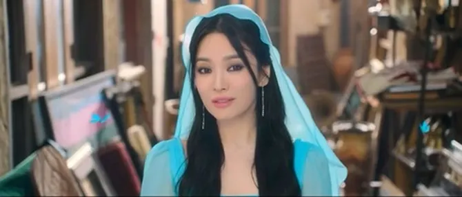Song Hye Kyo 20251003 006 Non Fotografer Kly