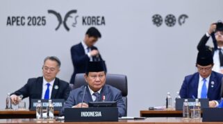 Presiden Prabowo Pada Apec Economic Leaders’ Meeting (Aelm) Sesi Ke-2 Di Hwabaek International Convention Centre (Hico), Gyeongju, Republik Korea, Pada Sabtu (1/11/2025). (Dok. Setneg)