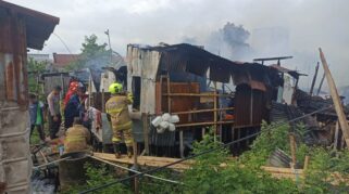 Kebakaran Hebat Terjadi Di Jala Adhyaksa Lorong 12, Kelurahan Masale, Kecamatan Panakkukang, Kamis (20/11/2025) Sekira Pukul 08.00 Wita.