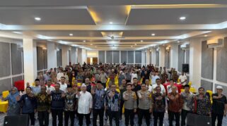 Detasemen Khusus 88 Anti Teror Mabes Polri Melaksanakan Kegiatan “Transformasi Ideologi: Jalan Menuju Wasathiyah” Di Kota Palopo Dengan Mengusung Tema “Membangun Kesadaran Baru Ideologi Sehat Dan Moderat”, Kamis (20/11/2025).