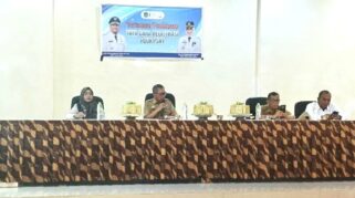 Pemkab Lutim Melalui Dinas Pertanian Dan Ketahanan Pangan, Menggelar Sosialisasi Dan Pembinaan Psat-Pduk Bagi Pelaku Usaha Penggilingan Dan Usaha Terkait Lainnya, Di Aula Hotel Sikumbang, Kecamatan Tomoni, Senin (24/11/2025).(Dok Pemkab Lutim)