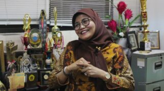 Prof Farida Patittingi E1665128620648