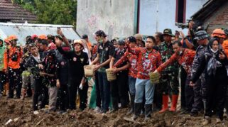 Pencarian Korban Longsor Banjarnegara Dihentikan
