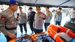 Kapolri Jenderal Sigit Mengecek Kesiapan Di Satbrimobda Polda Diy, Yogyakarta, Jumat (21/11/2025). (Dok. Humas Polri)