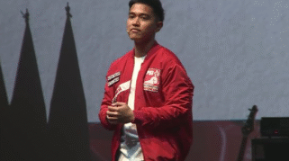 Ketua Umum Partai Solidaritas Indonesia Psi Kaesang Pangarep Dalam Konser Pilpres Santuy Ojo Rungkad 1 169