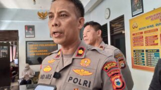 Seorang Pemuda Bernama Ay (22) Tewas Setelah Ditikam Oleh Kakak Kandungnya Sendiri Yang Berinisial Ar, Di Kelurahan Gaddong, Kecamatan Bontoala, Senin Pagi (1/12/2025).