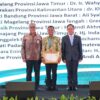 Komitmen Kabupaten Bone Dalam Menghadapi Krisis Iklim Kembali Mendapat Pengakuan Tingkat Nasional. Bupati Bone H. A. Asman Sulaiman, S.sos., M.m., Menerima Apresiasi Pembina Program Kampung Iklim (Proklim) Tahun 2025 Dari Kementerian Lingkungan Hidup Dan Kehutanan (Klhk) Di Jakarta, Senin (1/12/2025).