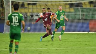 Jumlah Penonton Laga Kandang Psm Makassar Akhirnya Mengalami Kelonjakan Signifikan. Menghadapi Persebaya Surabaya Pada Laga Tunda Pekan Ke-4 Super League 2025-2026, Jumlah Penonton Mencapai 6.434 Orang. 