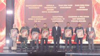 Pad Tembus Rp1,8 Triliun, Pemkot Makassar Apresiasi Wajib Pajak Di Tax Award 2025.