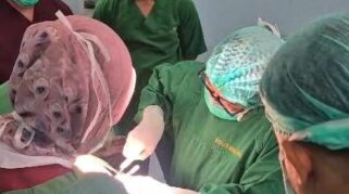 Dokter Unhas Selamatkan Ibu Hamil Di Pidie. (Foto: Unhas)